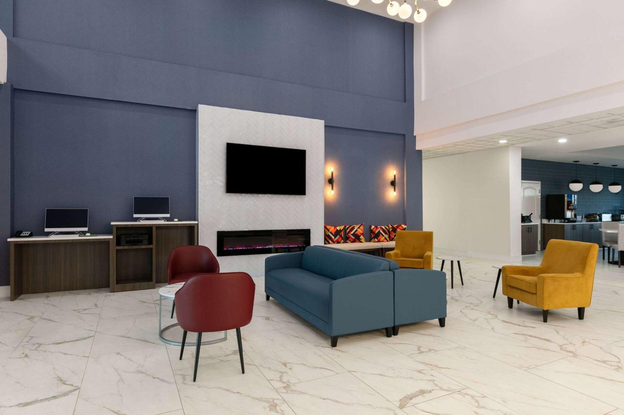 La Quinta Inn & Suites By Wyndham Ft Worth-Burleson Zewnętrze zdjęcie